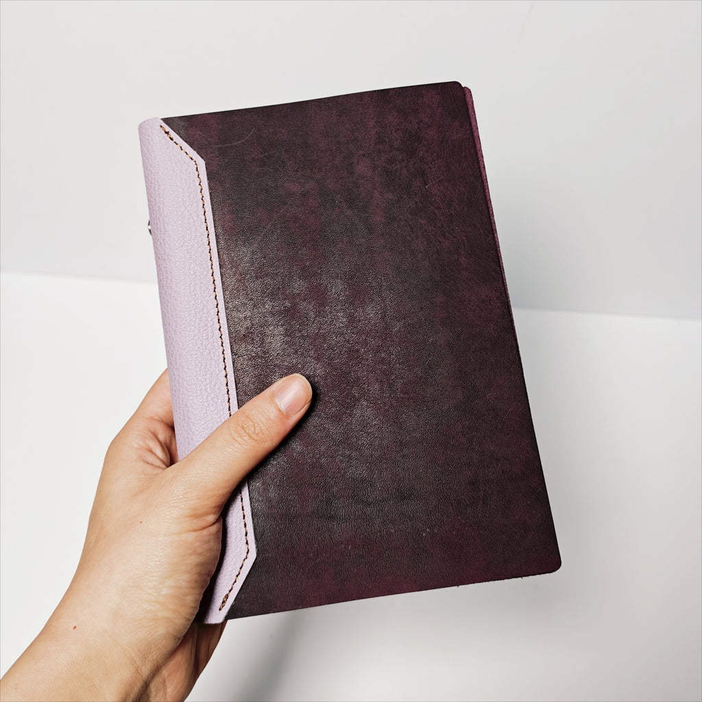 The Purple and Lavender Vintage Italian Pueblo Veg-Tanned Leather A6 Personal 6-Ring Leather Binder