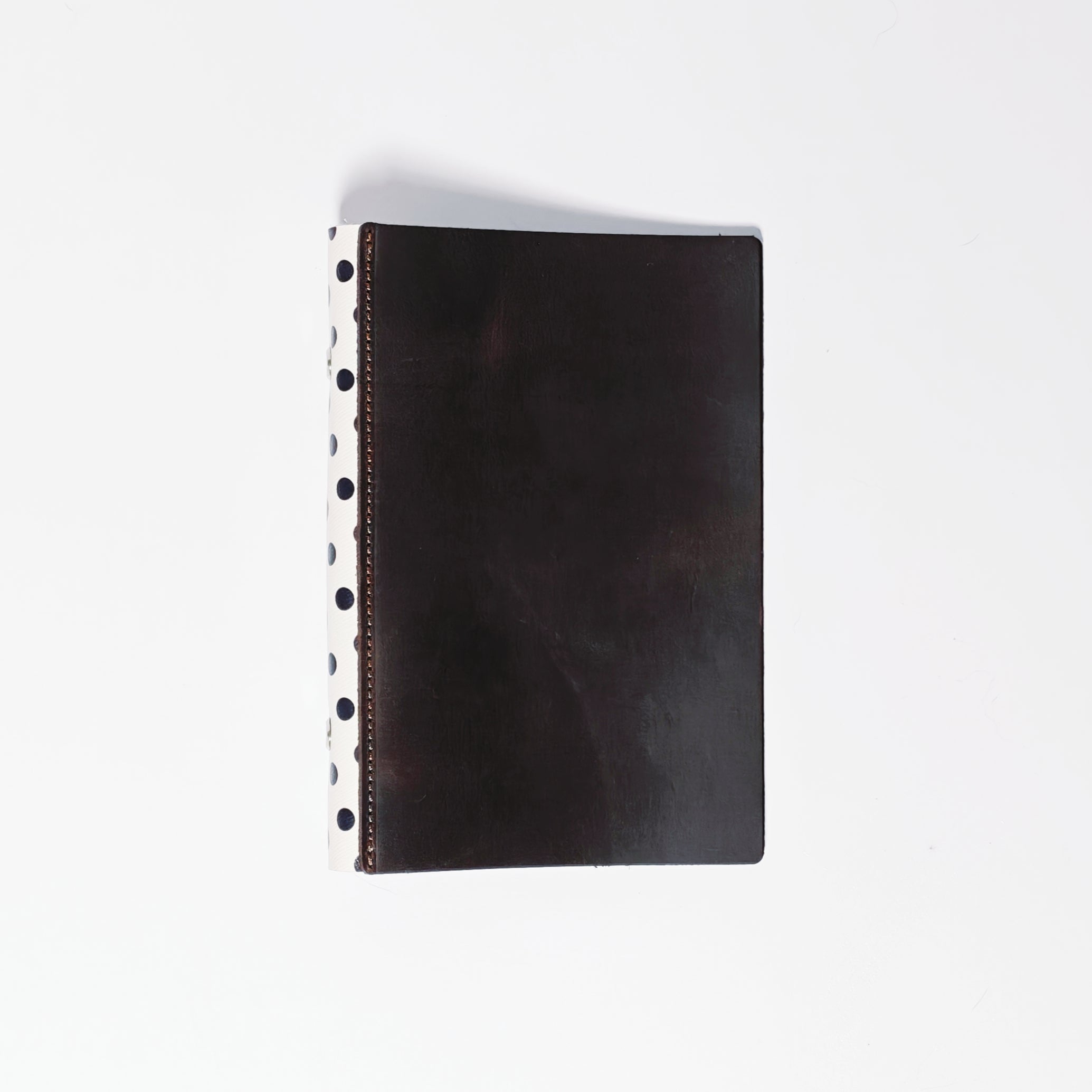 The Monochrome Pop Vintage A6 Personal 6-Ring Leather Binder